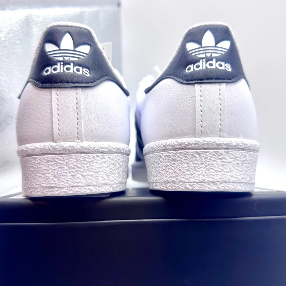 Women’s Adidas Superstar Classic Shell Toe Sneakers! NIB!!! - Picture 5 of 6